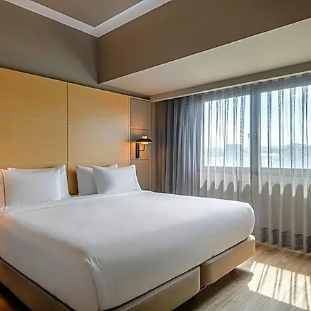 Ac By Marriott Hotell