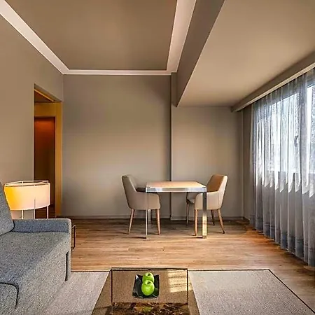 Ac By Marriott Hotell